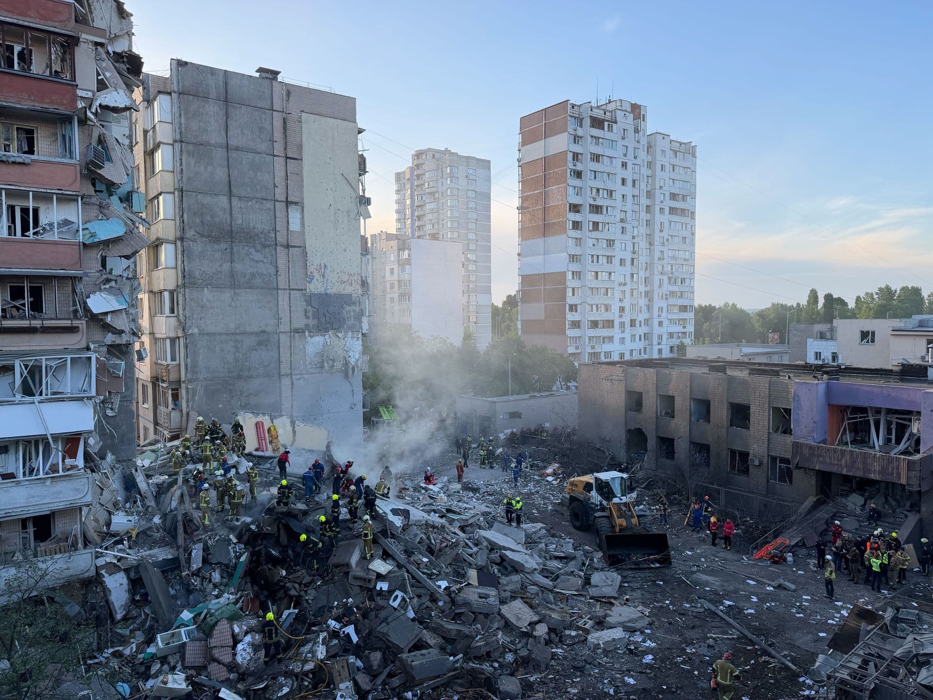 Russia Launches Massive Drone and Missile Attack on Ukraine, Killing One and Injuring Dozens