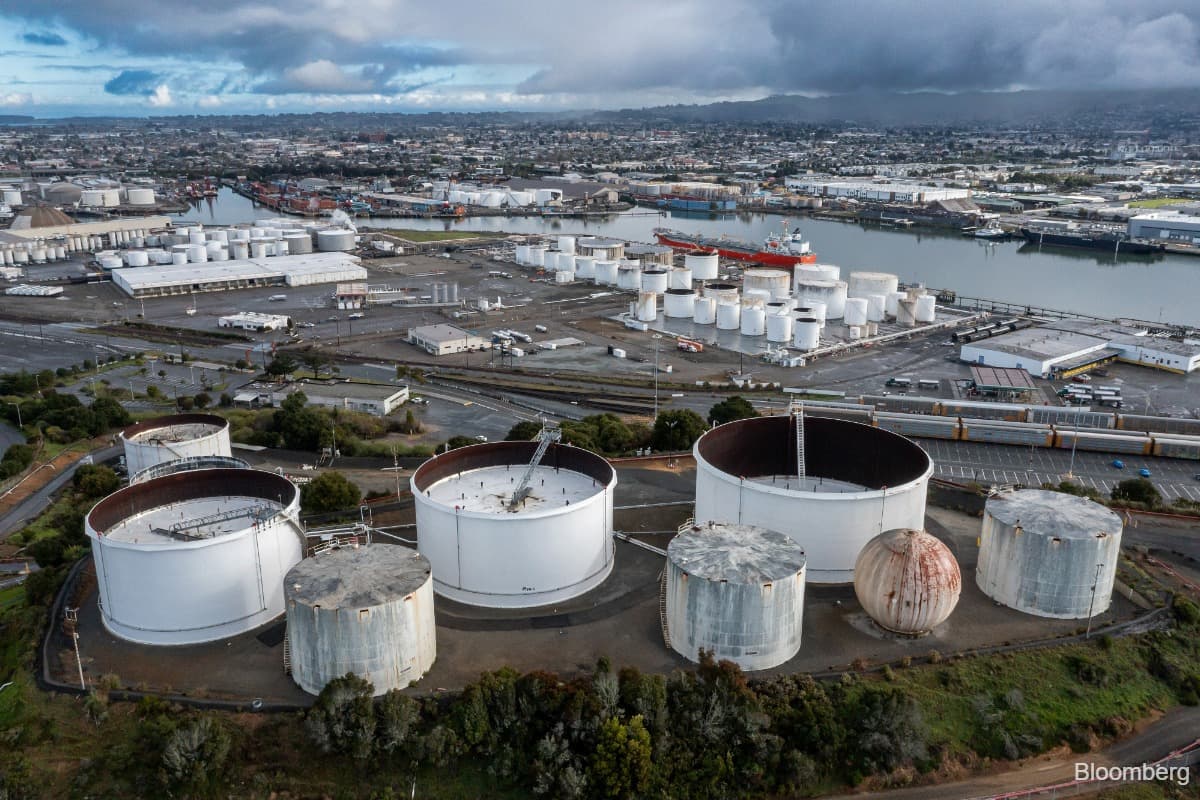 Big Oil Warns: Global Oil Market Nears "Cliff's Edge" Amid Hormuz Closure