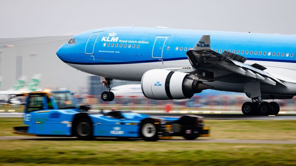 Meer dan 170 vluchten van en naar Schiphol geschrapt door sneeuw en wind