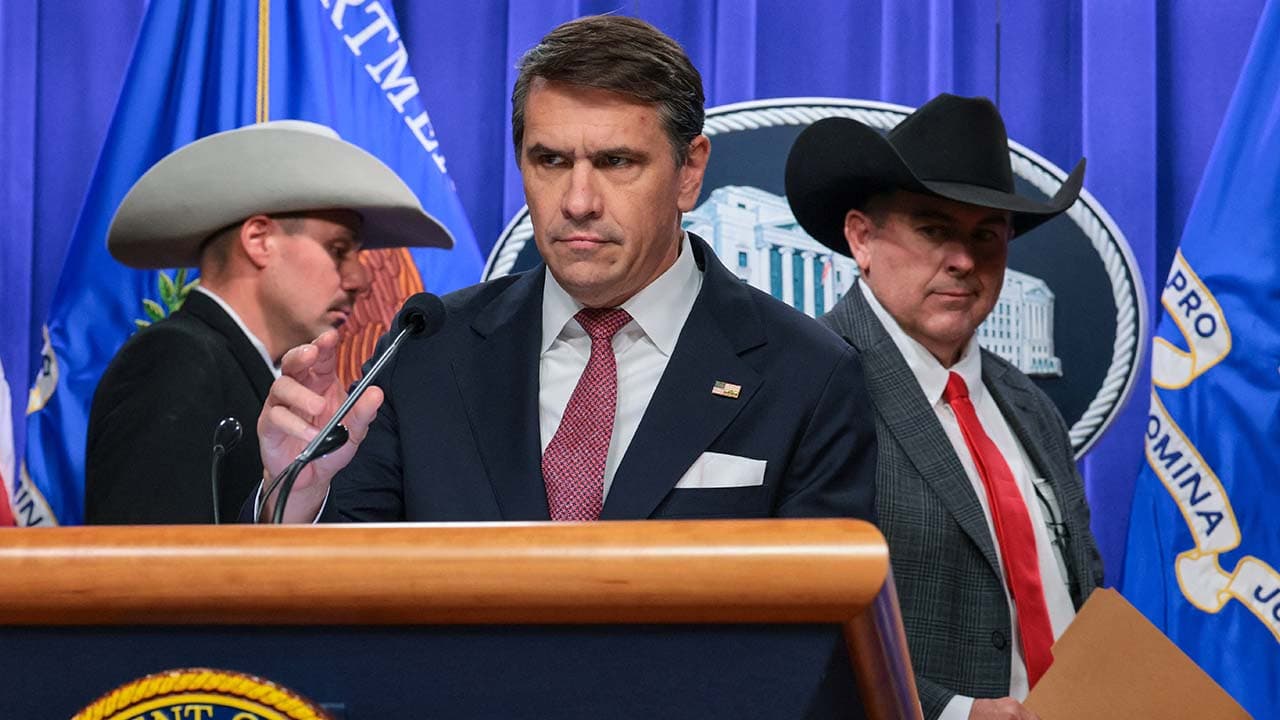 Le département de la Justice des États-Unis enquête sur des violations antitrust par des transformateurs de viande face à la hausse des prix du bœuf
