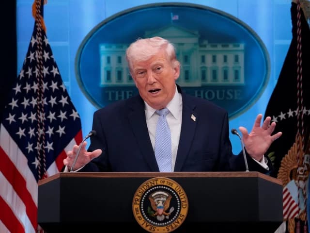 Trump Asks Israel to Scale Back Lebanon Strikes as Ceasefire Talks Loom