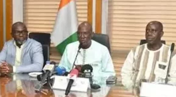 Côte d'Ivoire : Le gouvernement fixe le prix garanti du cacao à 1200 FCFA/kg pour soutenir les producteurs