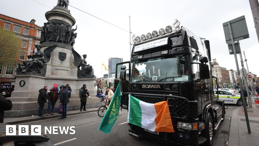 Fuel runs out at hundreds of Irish petrol stations amid price protests.