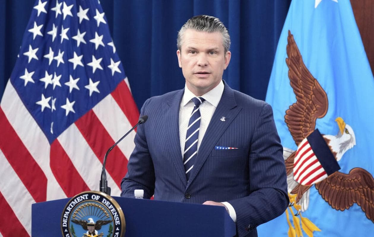 Les États-Unis restent prêts à combattre l'Iran si le cessez-le-feu échoue.
