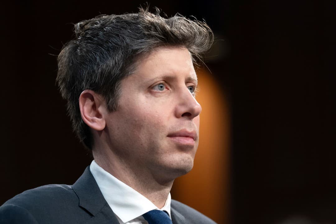 Le PDG d'OpenAI s'excuse de ne pas avoir alerté la police au sujet du compte ChatGPT du tireur