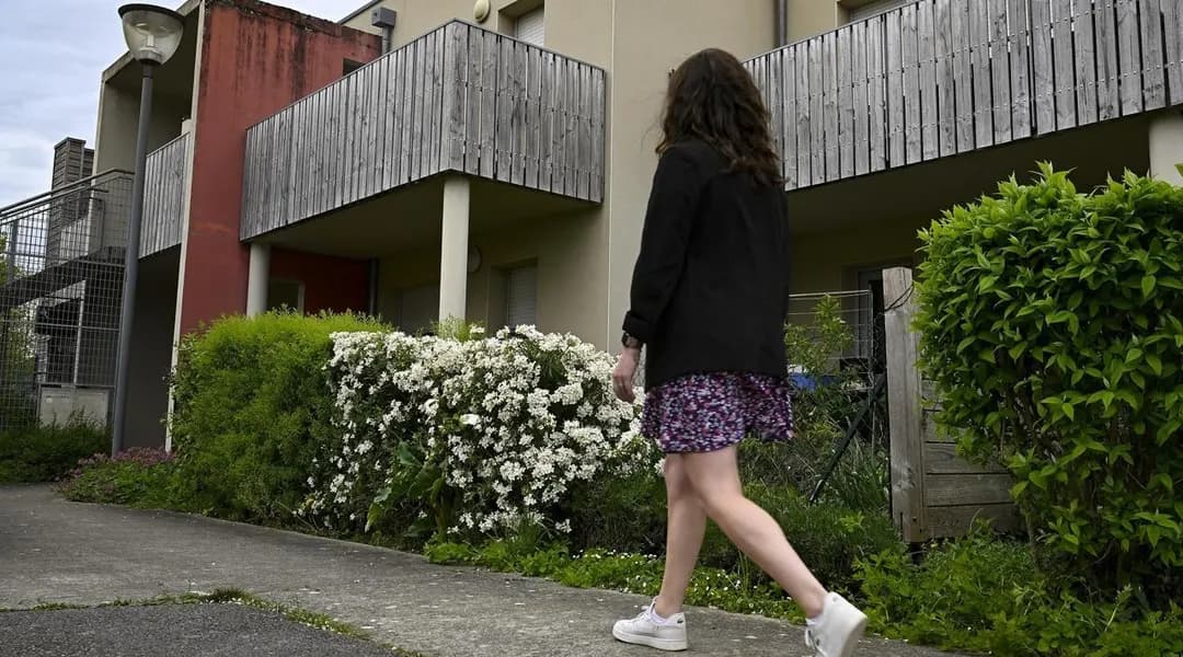 Single mothers struggling to find affordable housing in France