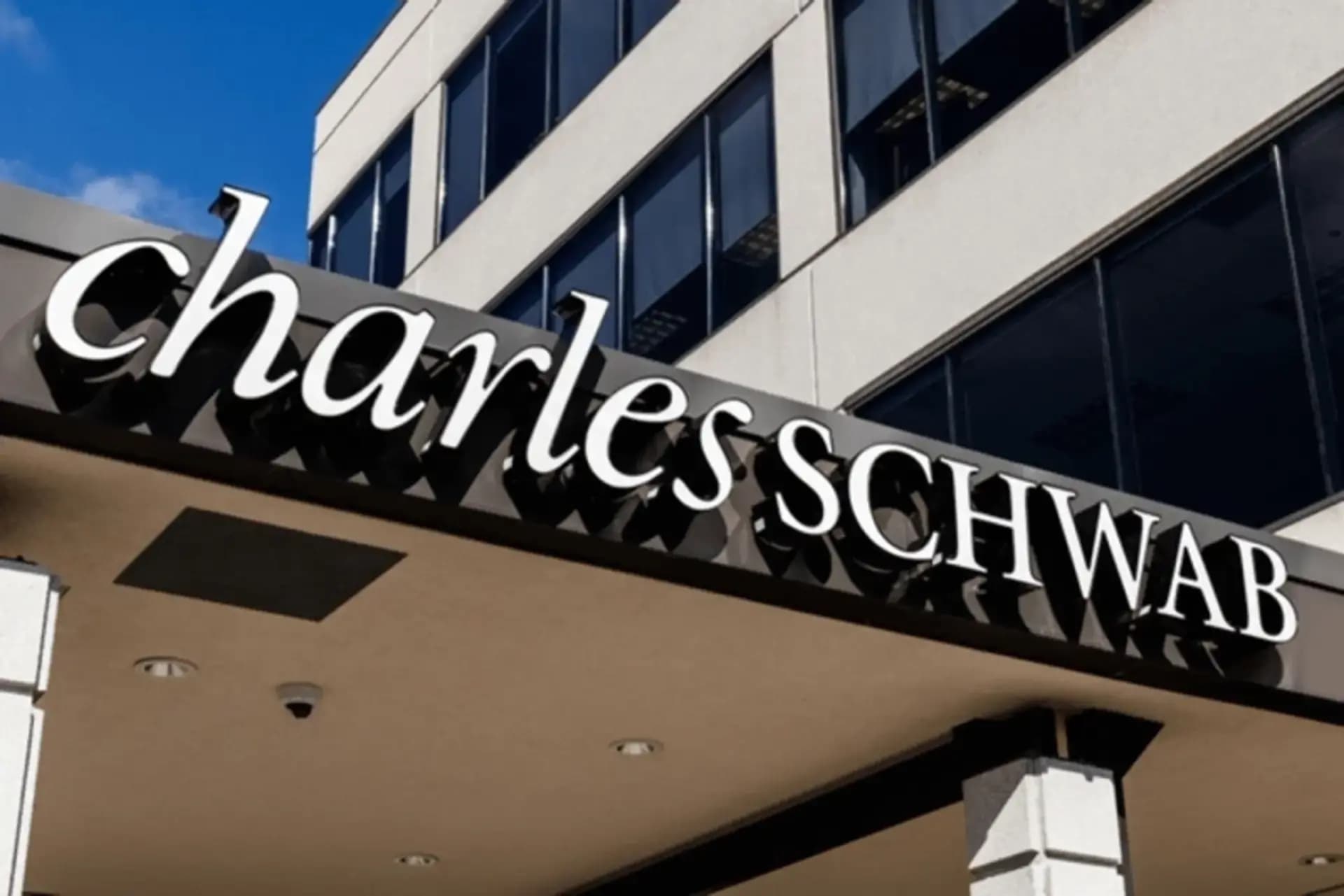 Charles Schwab Eyes Prediction Markets for Financial Wagers, Plans Crypto Trading Launch