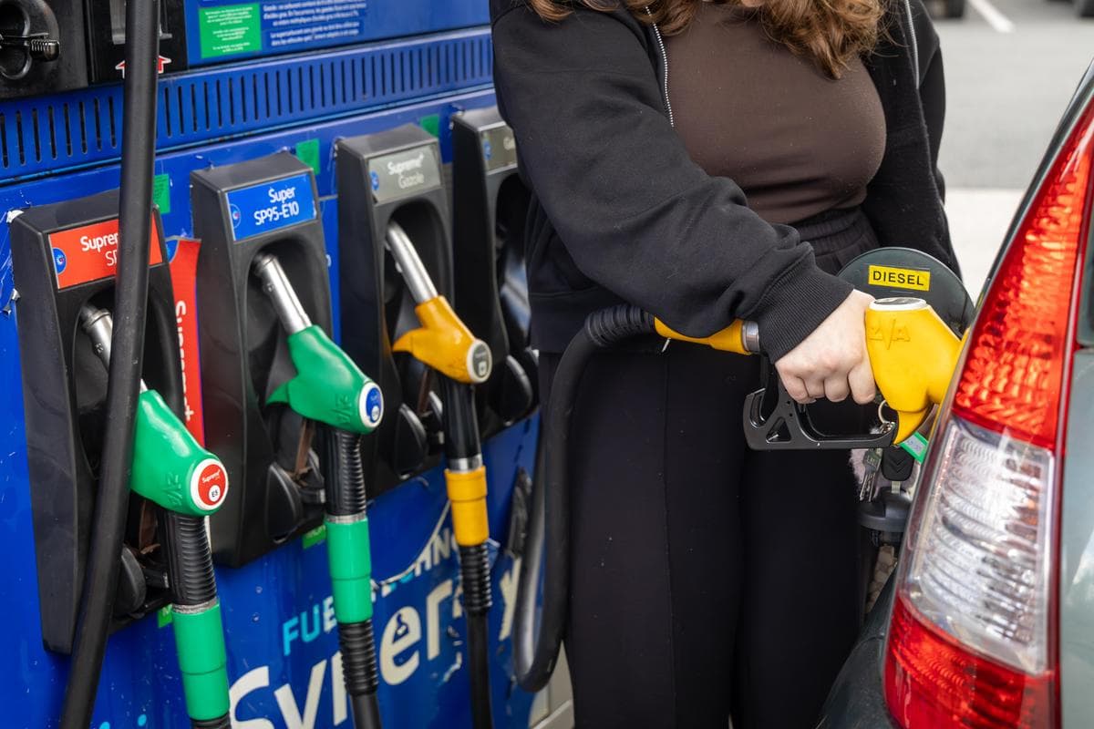 France : une nouvelle aide de 50 euros pour les travailleurs modestes face à la hausse des carburants