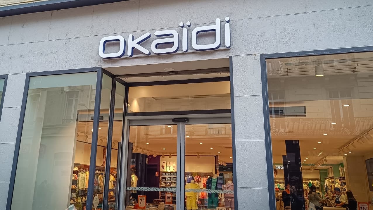 Okaïdi prévoit de supprimer près de 300 emplois et de fermer 60 magasins en France.