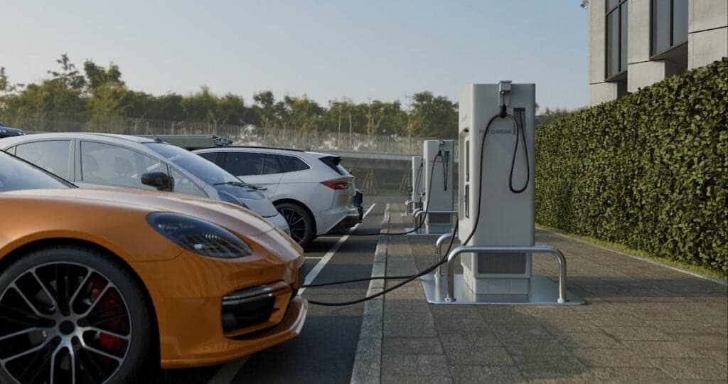 EV Aluminum Supply Hit by Middle East Tensions, Automakers Face Production Woes