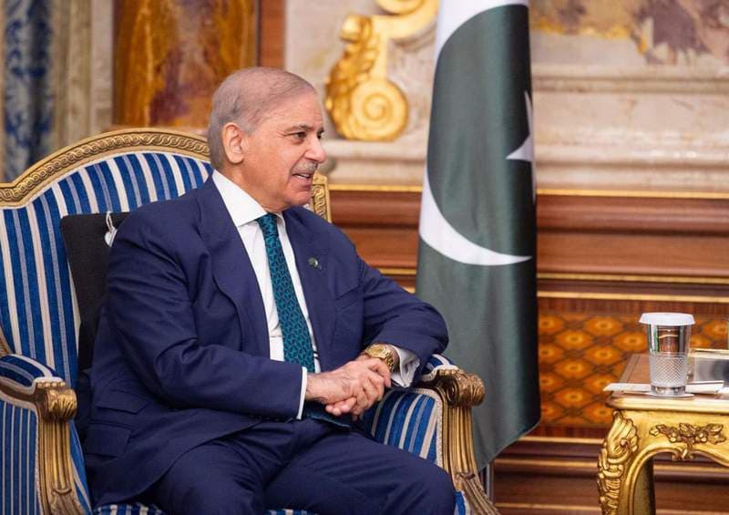 Le Pakistan appelle au calme face aux tensions entre les États-Unis et l'Iran après les attaques contre des installations pétrolières aux Émirats arabes unis