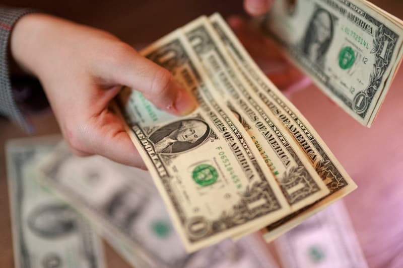 Marchés mondiaux mixtes alors que les investisseurs pèsent les espoirs de paix avec l'Iran face aux craintes d'inflation