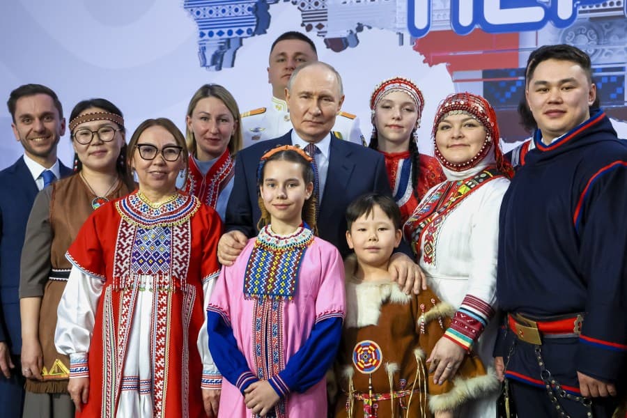 Russia Expands Global Influence Amid Ukraine War, Faces Setbacks in Africa