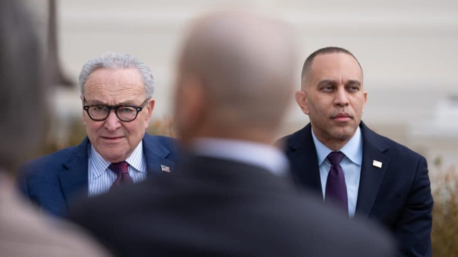 Democrats Condemn Trump's New Order Limiting Mail-In Voting Ahead of Elections