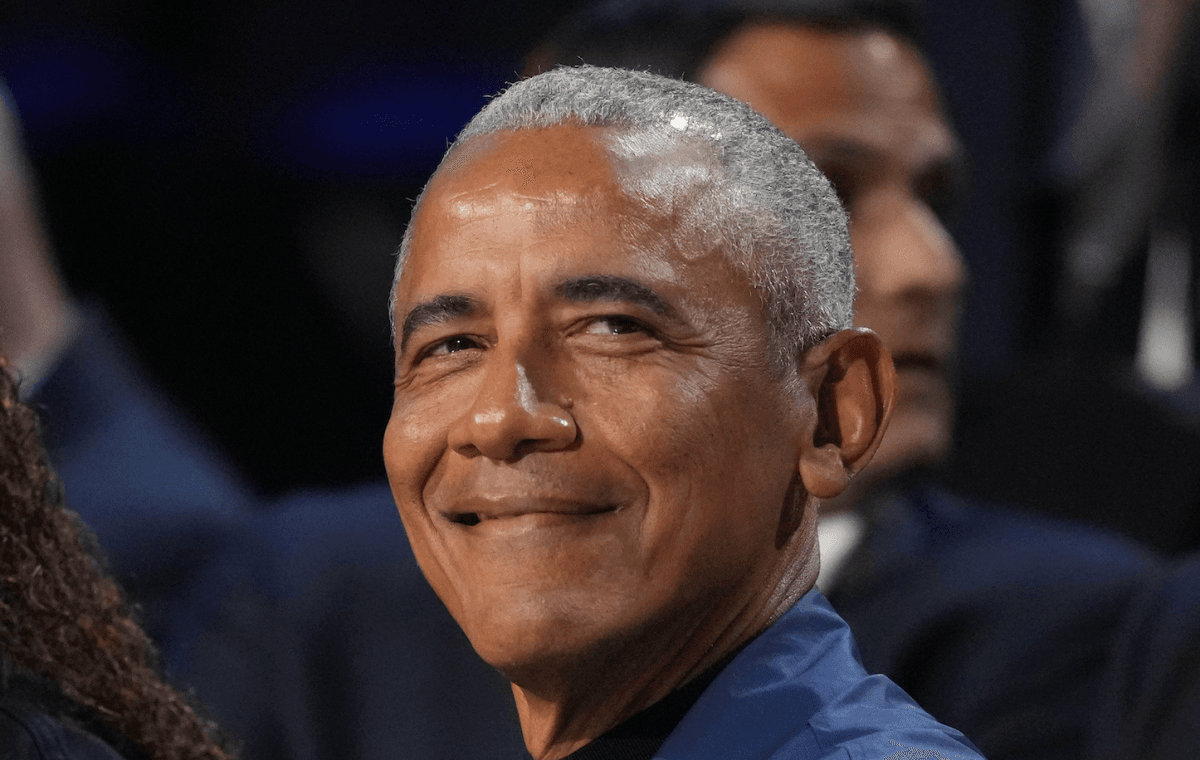 Barack Obama Calmly Catches Loose Ball at NBA All-Star Game, Discusses Political Discourse