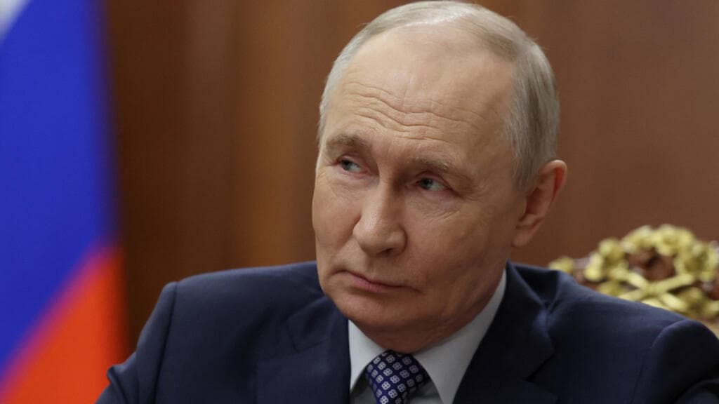 Putin declara tregua de Pascua en Ucrania, pero la desconfianza persiste