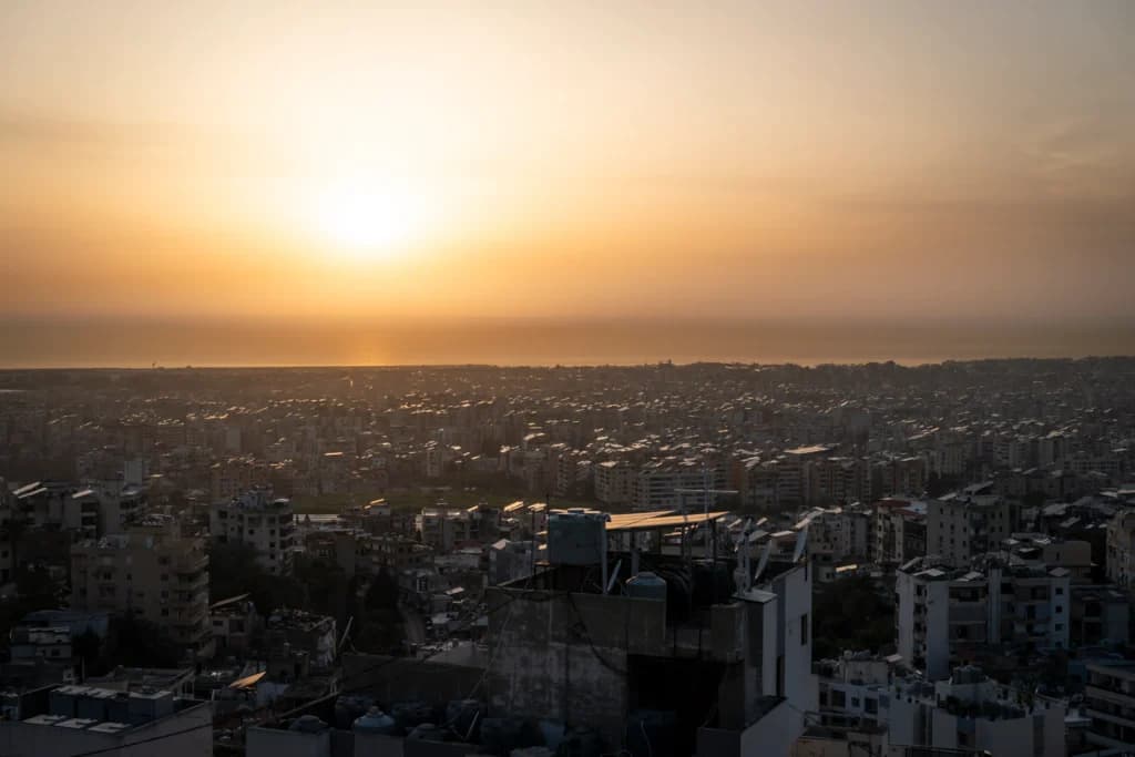 Israël et Hezbollah déclarent un cessez-le-feu de dix jours, des célébrations éclatent à Beyrouth