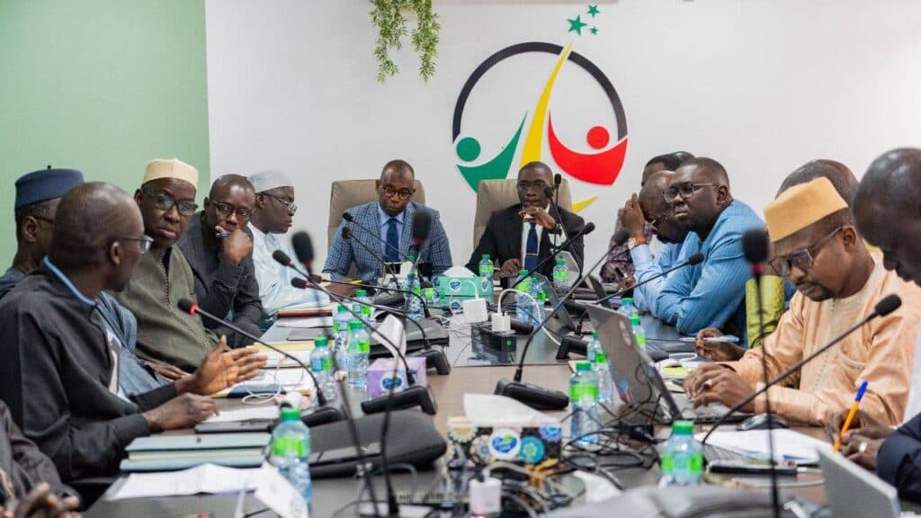 Sénégal: Le Premier ministre Sonko signe un accord avec les syndicats d'enseignants, mettant fin à la crise