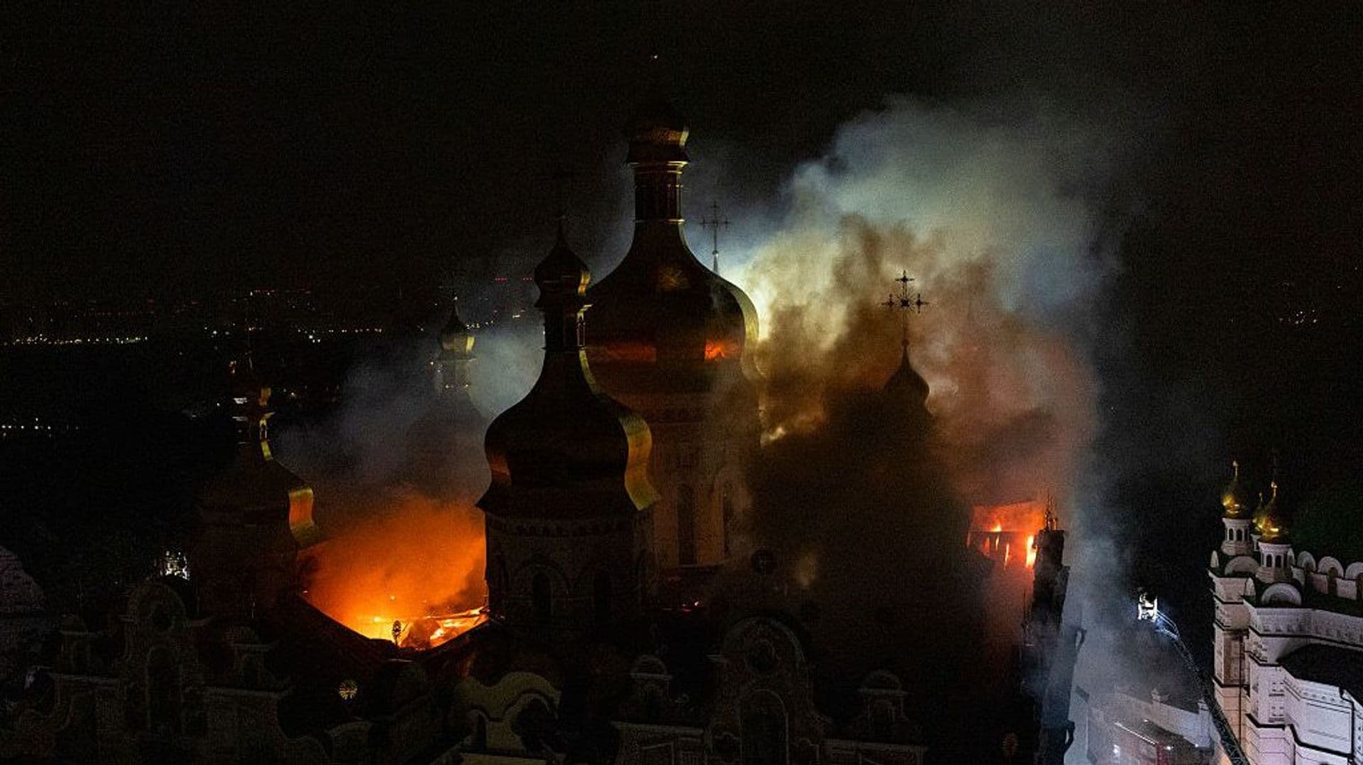 Frappes russes sur Kiev : la cathédrale de la Dormition, classée à l'UNESCO, touchée