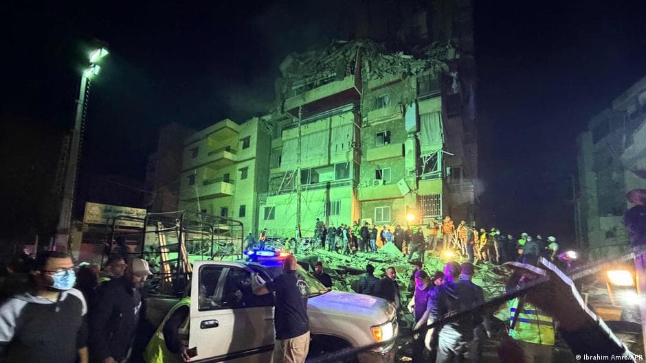 Trump Threatens Renewed Bombing as Iran Talks Stall Amid Regional Clashes