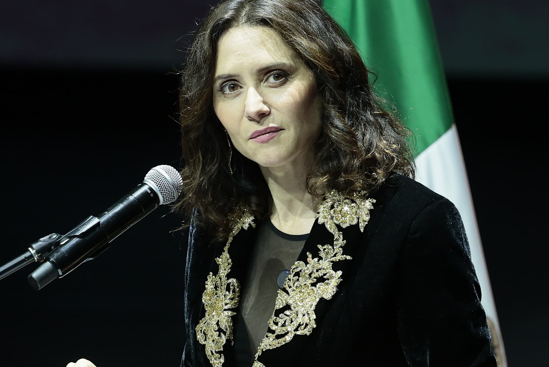 Presidenta de Madrid causa polémica al decir que "México no existió hasta que llegaron los españoles"