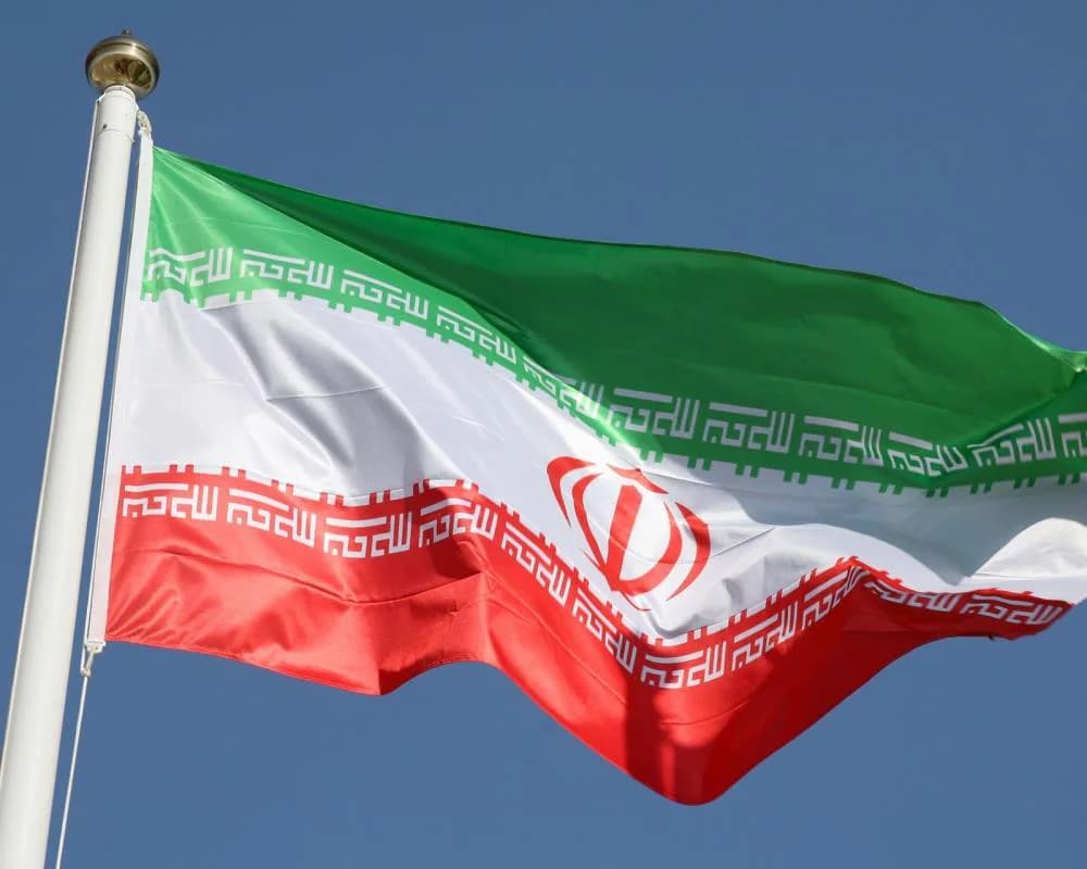 Iran Responds to US Peace Plan Amidst Ongoing Blockade and Military Discussions