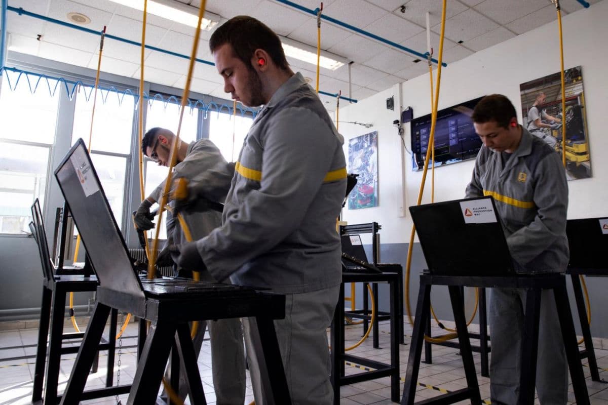 France : Baisse des aides à l'embauche pour les apprentis BTS et ingénieurs, quel impact ?