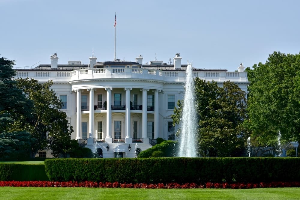 Trump construit un vaste complexe souterrain sous la nouvelle salle de réception de la Maison Blanche