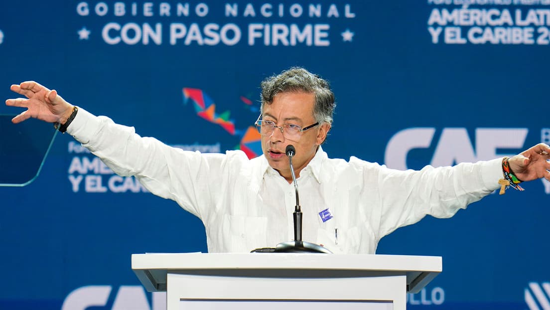 Petro rechaza intervención en Venezuela y propone pacto de libertad en América