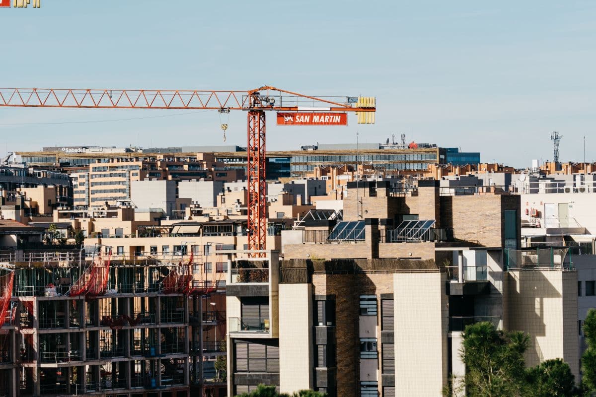 Caen las compraventas de casas en España por segundo mes consecutivo
