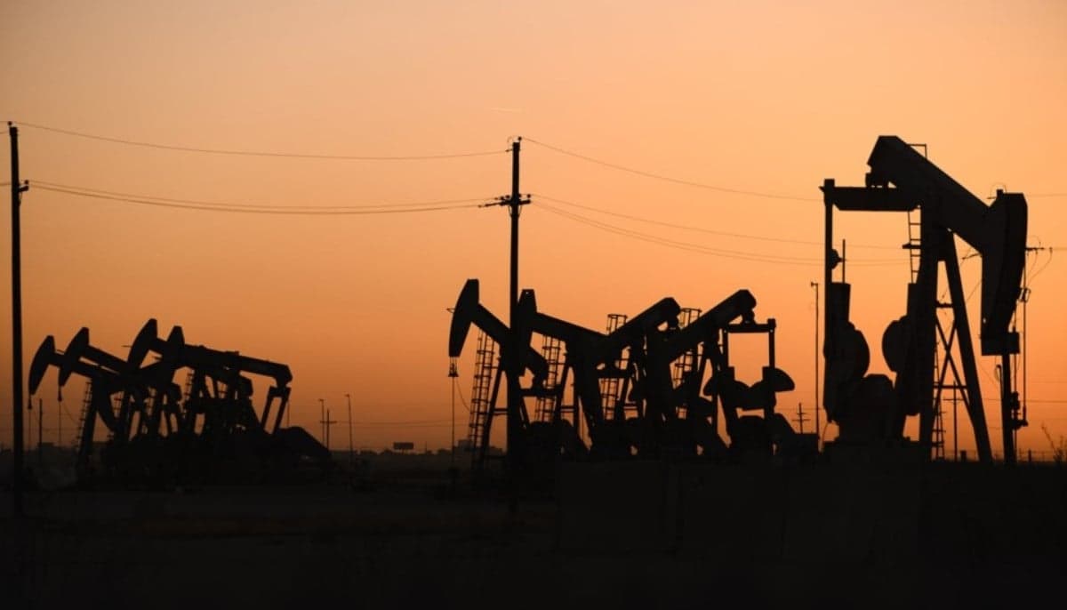 Oil prices plunge as US-Iran peace deal hopes rise