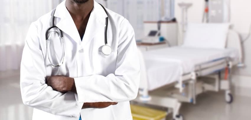 Médecin arrêté à l'aéroport du Sénégal tente de se suicider