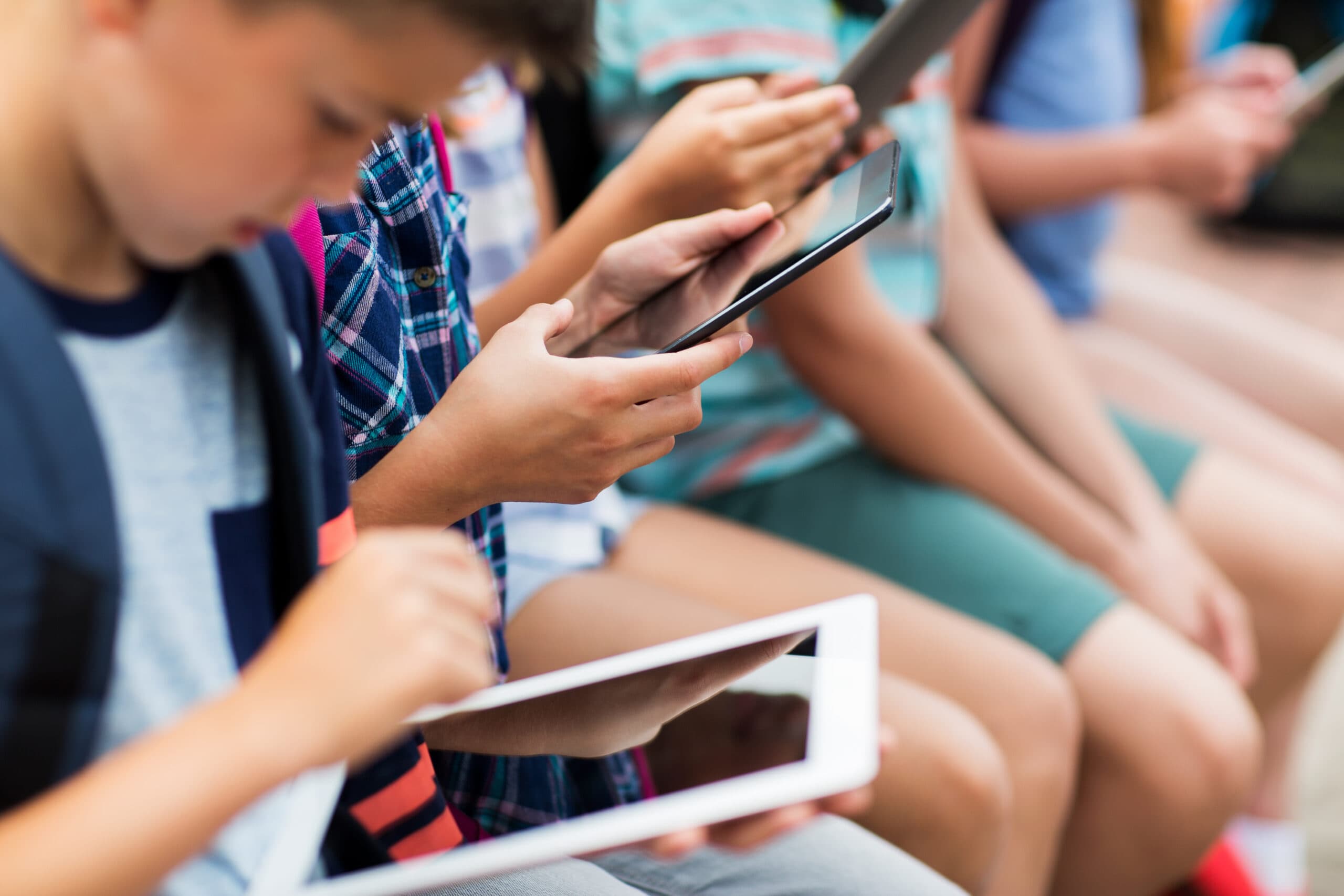 EU waarschuwt Meta: Instagram en Facebook overtreden wet door te weinig te doen tegen minderjarigen