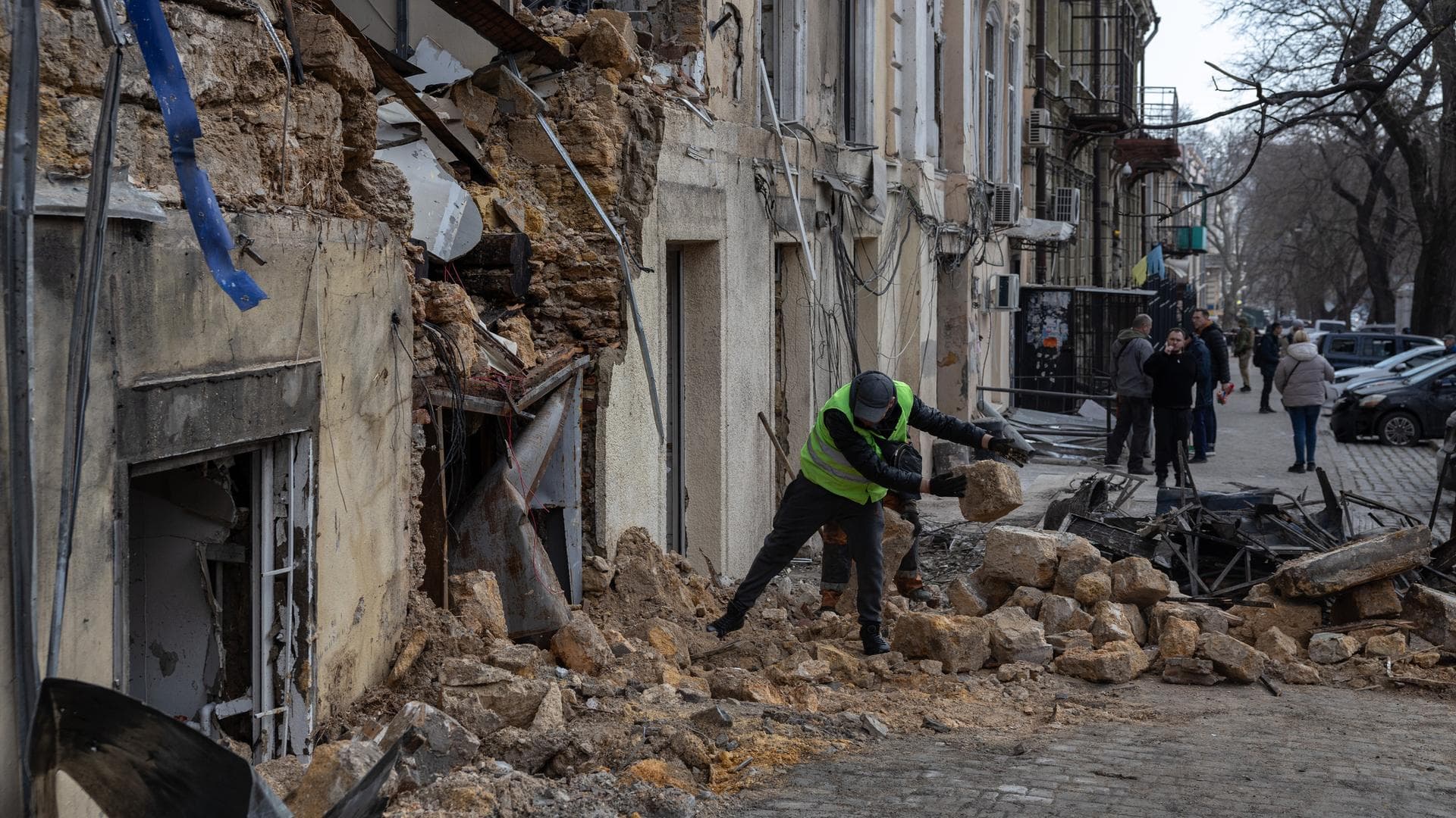 Russland greift ukrainische Städte und Energieanlagen mit Drohnen an – viele Tote und Verletzte