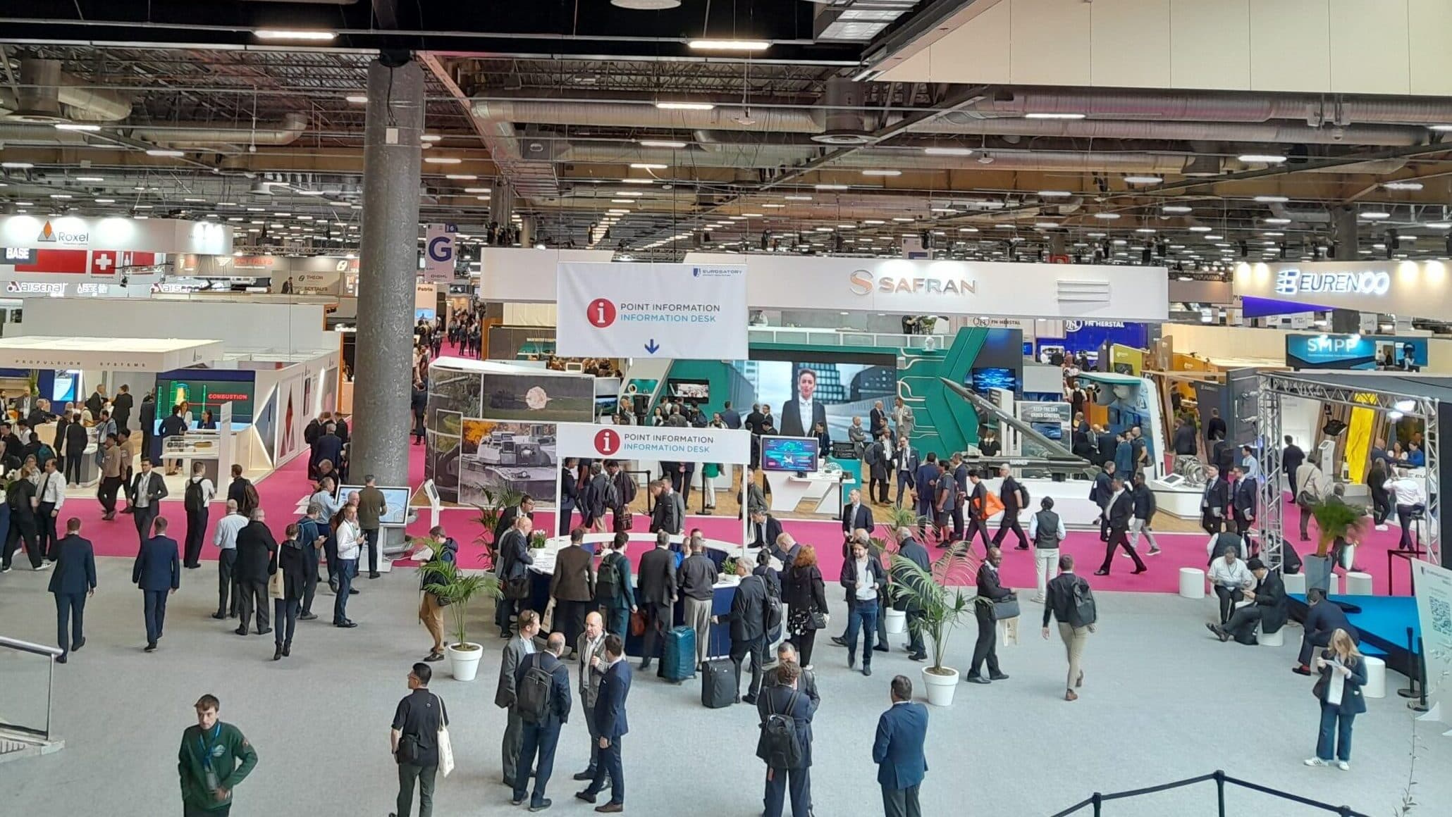 La France interdit le pavillon israélien d'un important salon de l'armement à Paris, citant la guerre à Gaza