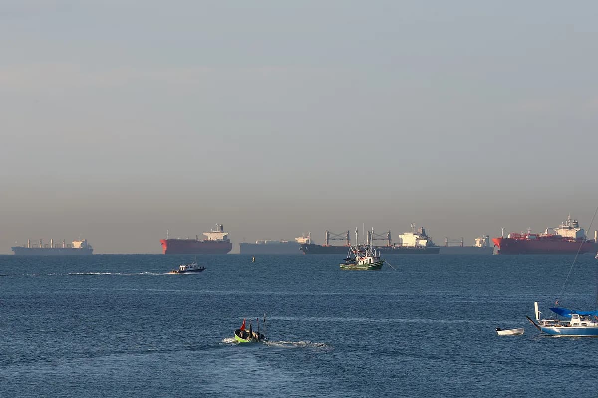El precio de la gasolina subirá por la guerra entre Estados Unidos e Irán