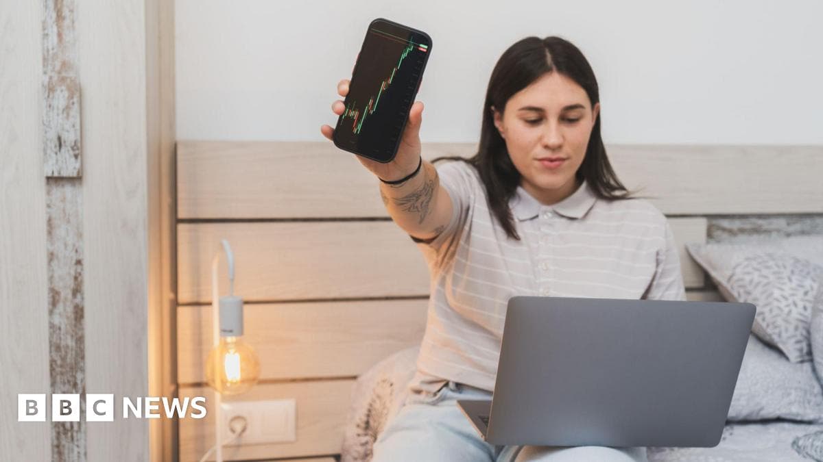 FTSE 100 Reaches New High: Should You Invest or Save?
