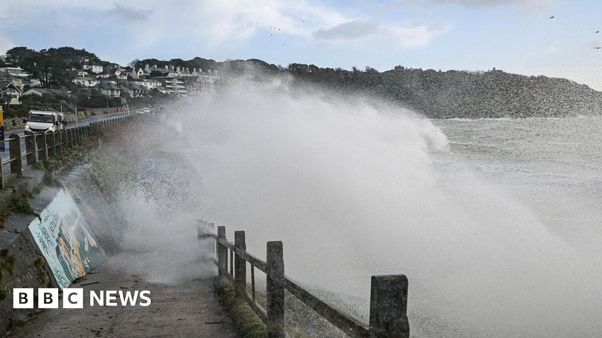 UK braces for Storm Dave: Amber warning issued for strong winds, heavy snow, and potential danger