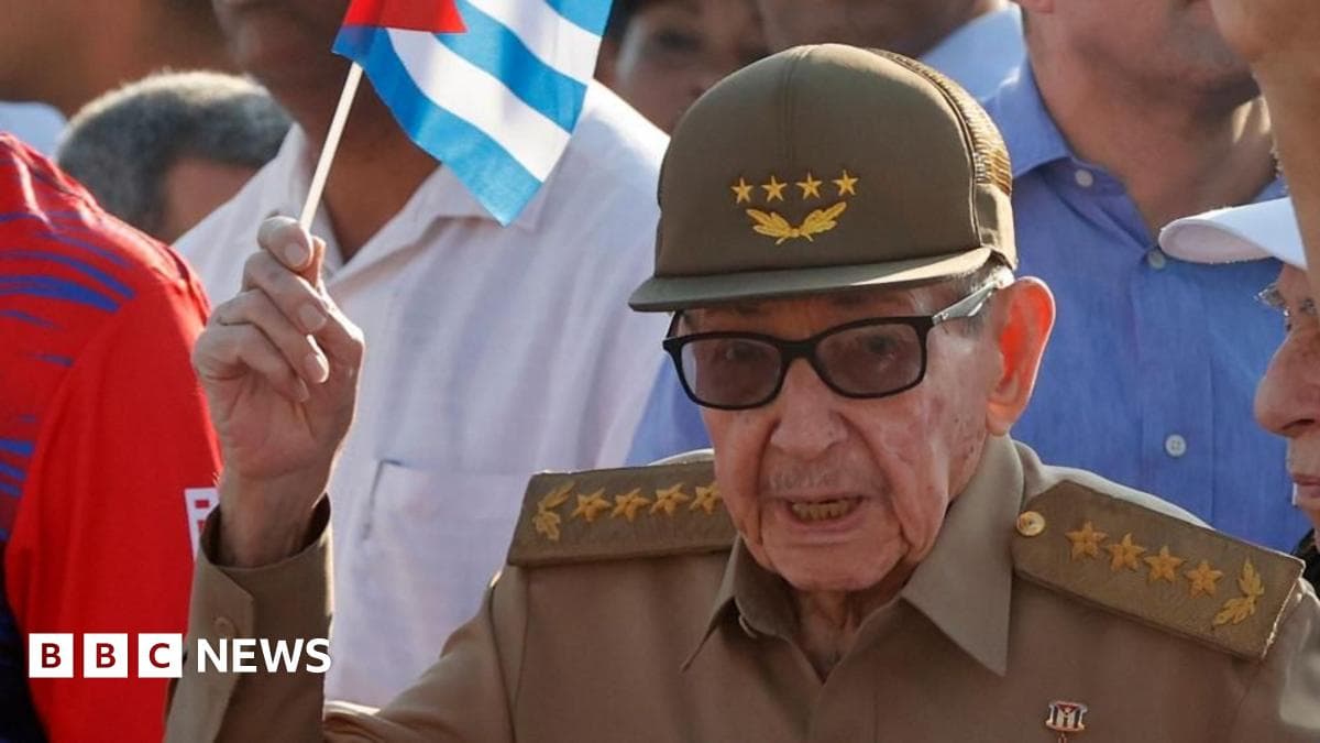 L'ex-dirigeant cubain Castro inculpé pour l'abattage d'avions de l'exil en 1996