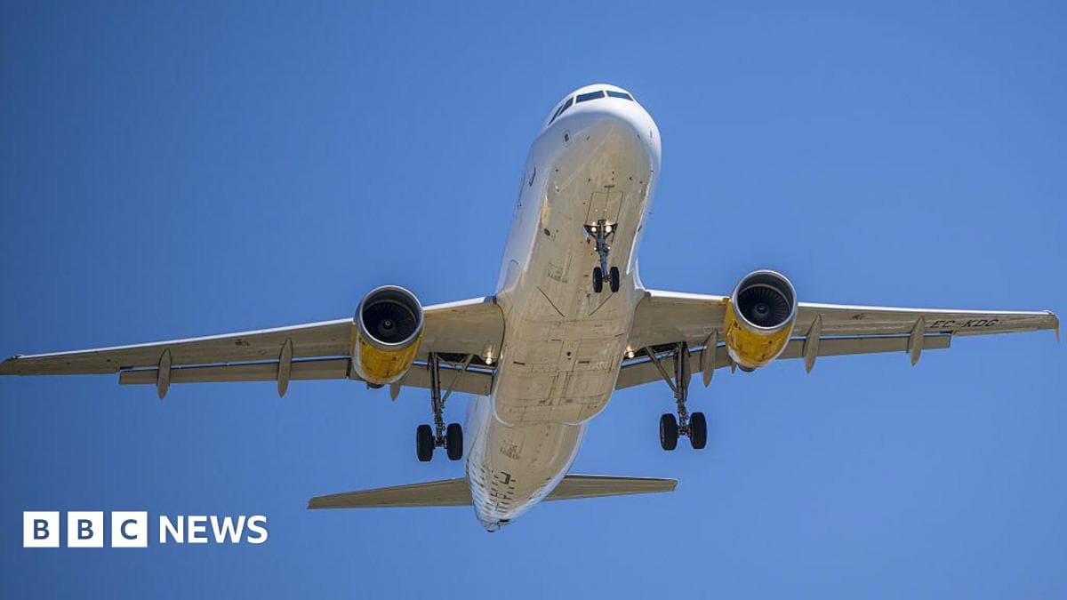 Airlines urged to switch jet fuel types amid Iran crisis