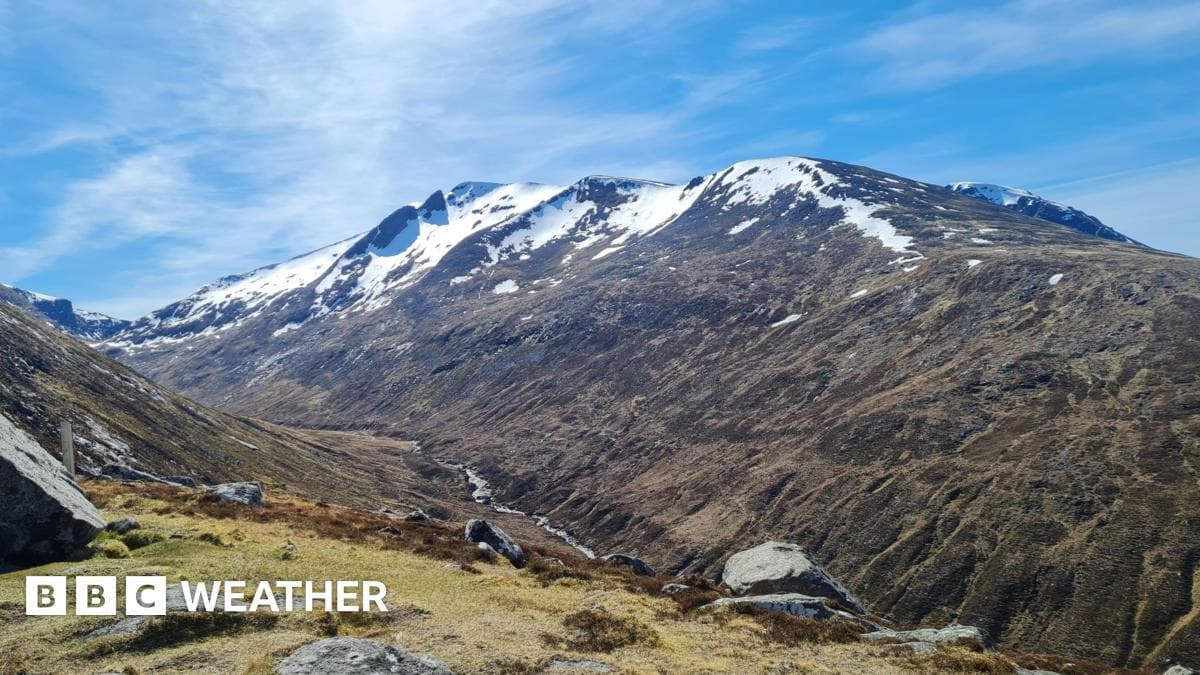 UK Braces for Arctic Blast: Cold Snap to Bring Frost, Showers, and Below-Average Temperatures
