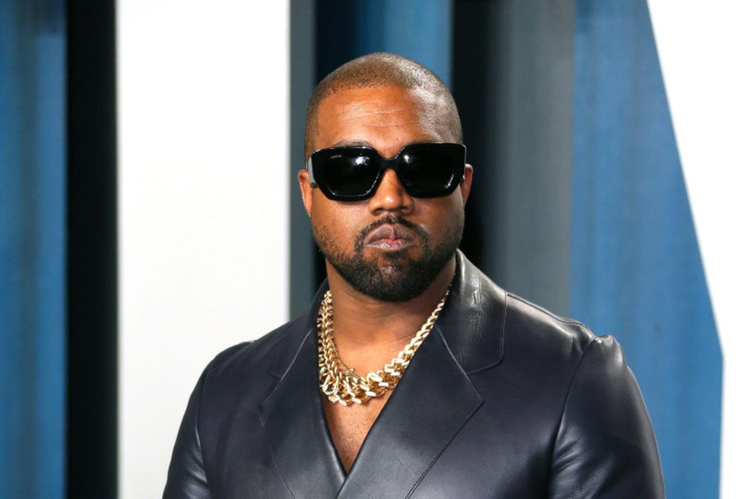 Kanye West reporte son concert à Marseille face au refus des autorités pour ses propos jugés antisémites.
