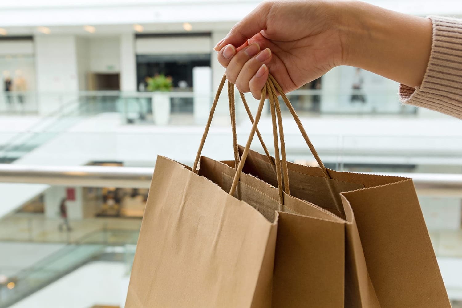 Les magasins ouvrent leurs portes ce lundi de Pâques en France