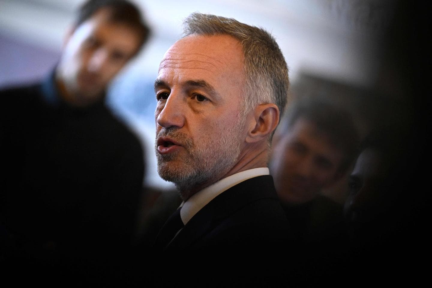 Paris : Le maire promet des changements suite aux accusations d'agressions sexuelles dans les garderies