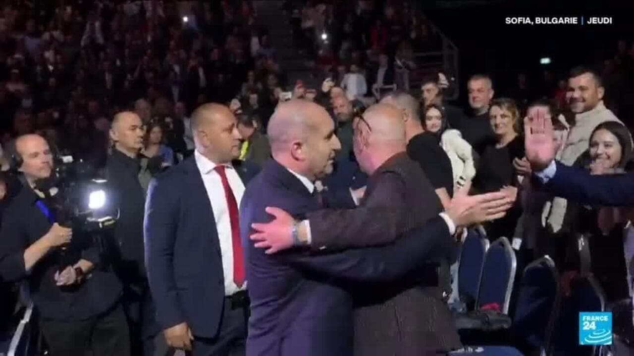 Bulgarie : l'ancien président Roumen Radev en tête des législatives