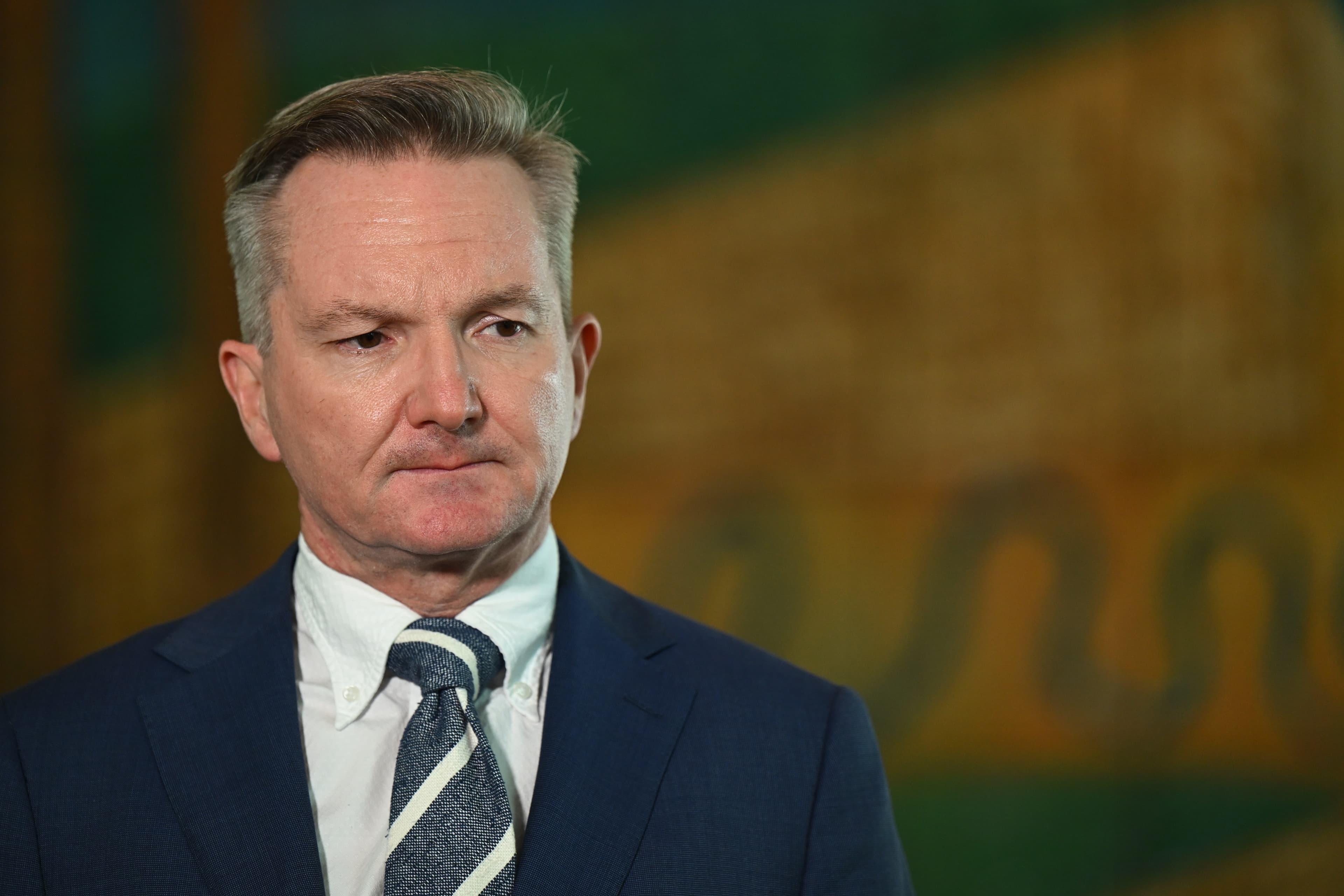 Australia Warns Against Fuel Hoarding Amid Supply Concerns