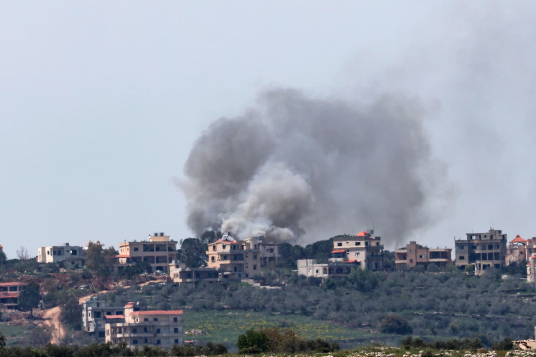 Israel and Lebanon Hold Historic Peace Talks in Washington Amidst Ongoing Fighting