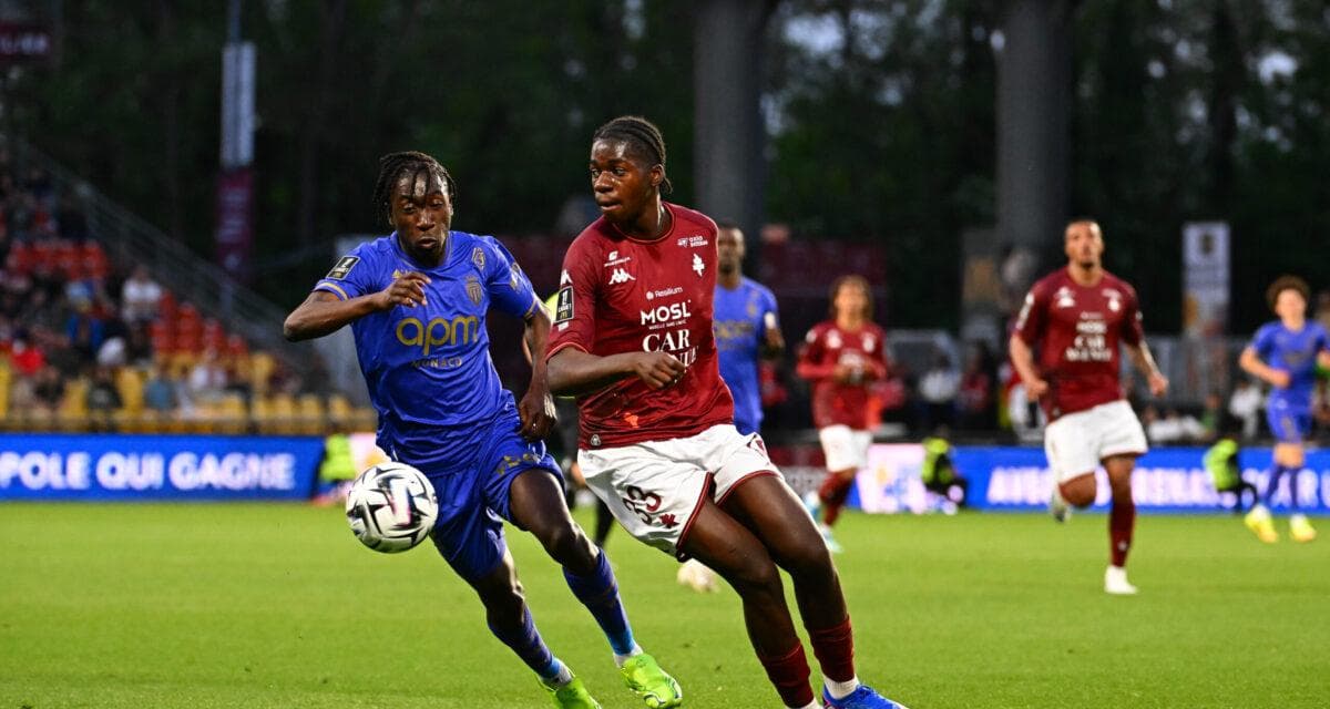 Le FC Metz relégué en Ligue 2 après une nouvelle défaite