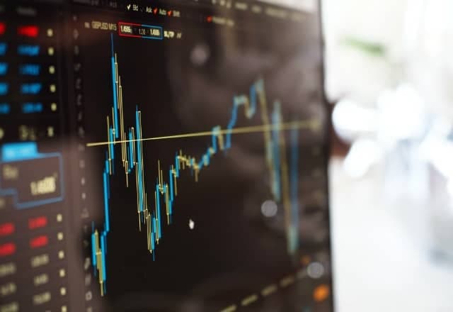 Wall Street chute, les tensions Iran-USA et l'inflation pèsent sur les marchés