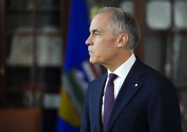 Canada proposes shifting pipeline reviews to energy regulator